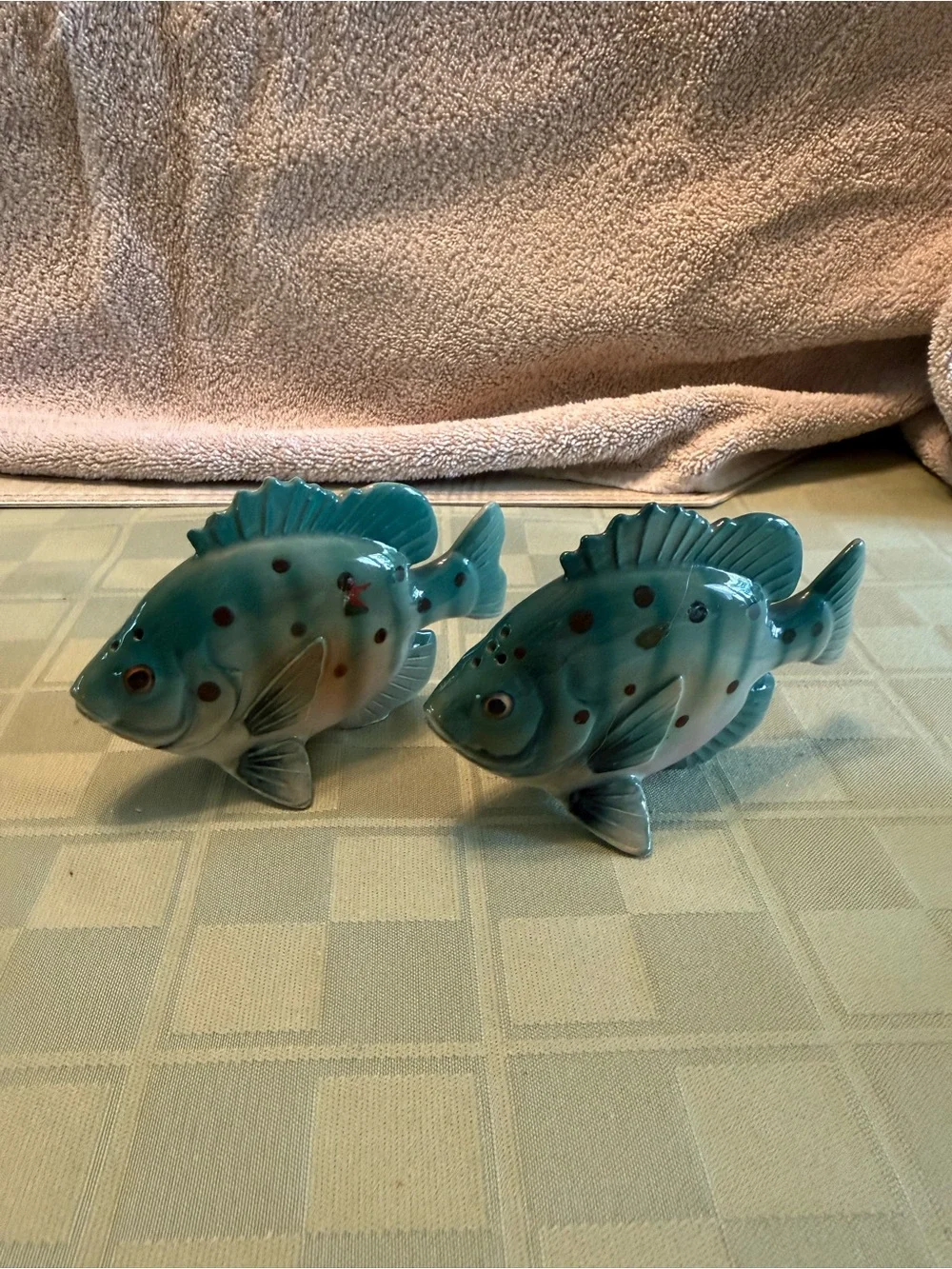 Vintage 1950s Ceramic Sun Fish Salt & Pepper Shakers - Made in Japan